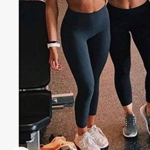 Leggings-No See-Thru Hi Waisted Tummy Cont…